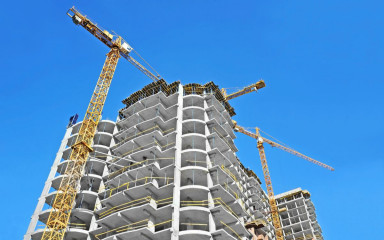 по оперативной информации за 4 месяца 2024 года введено 180,7 тыс. кв. метров жилья - фото - 1